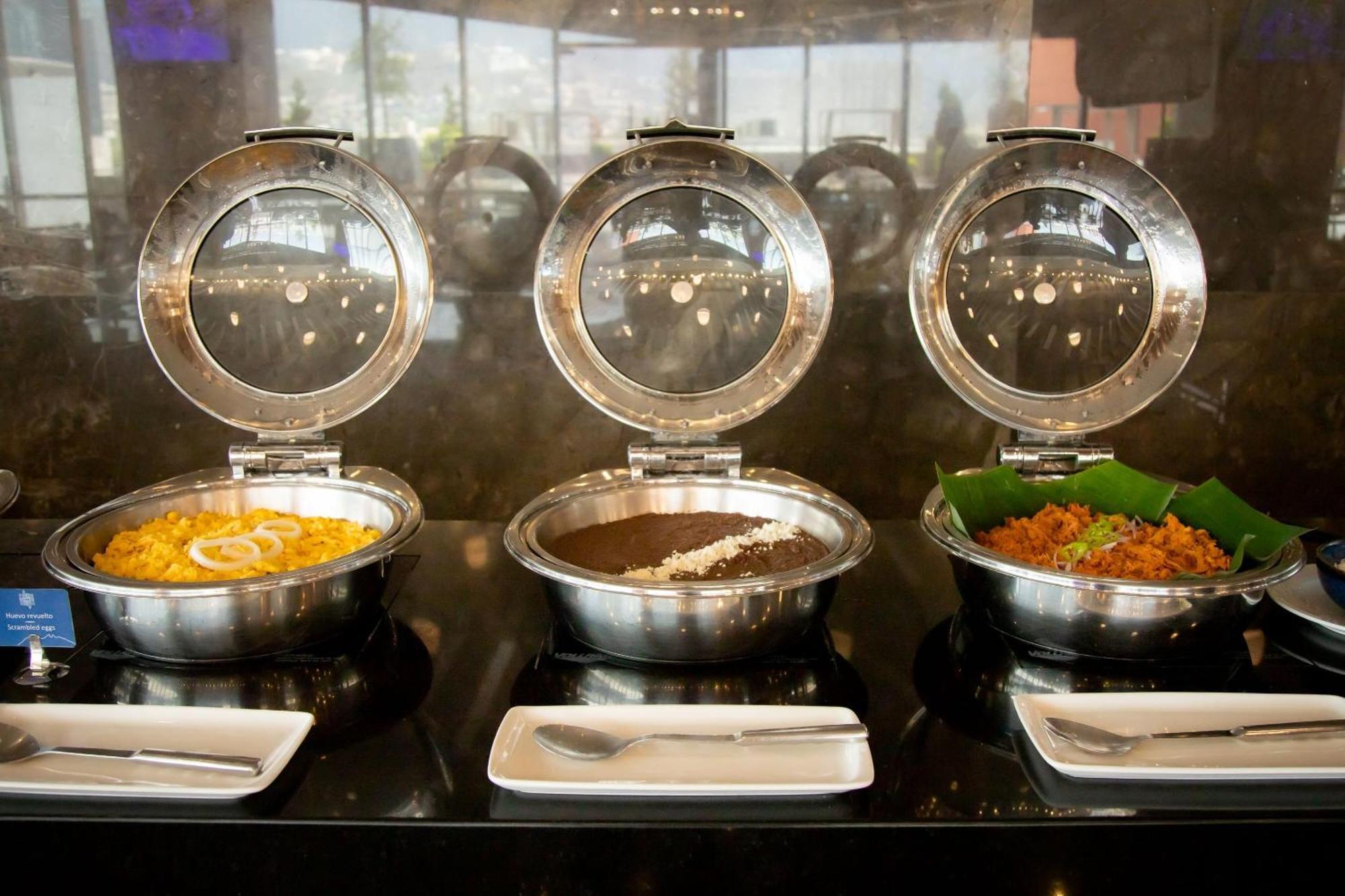 Camino Real Fashion Drive Monterrey Hotel San Pedro Garza Garcia Exterior foto A chafing dish