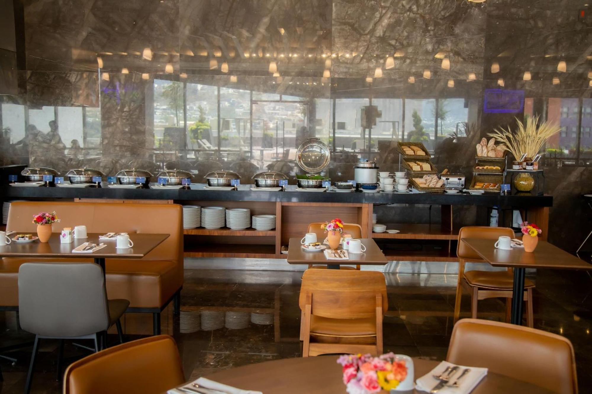 Camino Real Fashion Drive Monterrey Hotel San Pedro Garza Garcia Exterior foto The restaurant
